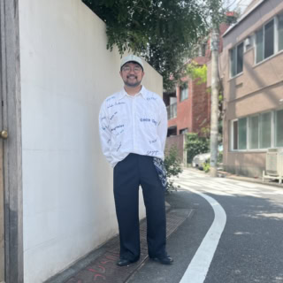 夏でも長袖とウールが涼しい!?天然素材とカラーを駆使した柴谷修さんの清涼コーデ【メンズ服に学ぶ】