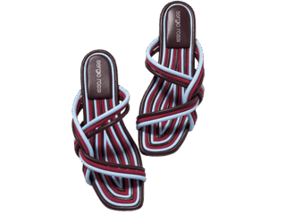 リラクシーなムードがリゾートにぴったり。サンダル〈srWATAMU〉［ヒール1.5㎝］¥163,900（セルジオ ロッシ／セルジオ ロッシ ジャパン カスタマーサービス）