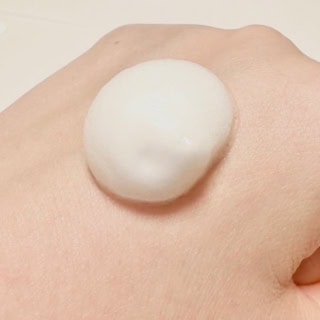 キメの細かいふわふわな泡で潤いをチャージ