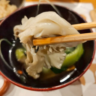 まいたけデカッ!! 食べ応えもあって本当にきのこがおいしいんです。
