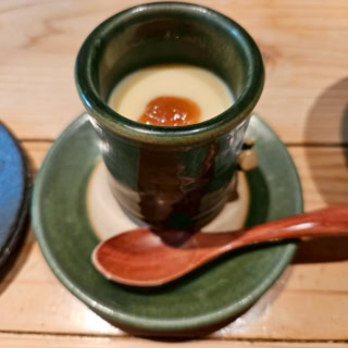 茶碗蒸しならぬ豆乳蒸し、優しいお味でした。梅肉のほか藻塩やわさびもついてますが、そのまま食べても美味しい。