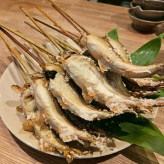 6月から8月ごろは鮎がいただけることも。やわらかくて美味しい！