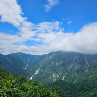 絶景～！ ロープウェイとリフトを乗り継いだだけ、な～んにも苦労しないで、この絶景～！