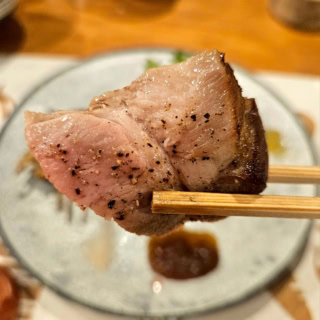 群馬県って、ブランド豚が30種類もある豚肉天国なんだそうです。尾瀬豚はキレイな水を飲んでいるんでしょうね、大変健康的なお味がしました。