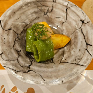 旬の煮物もそっと出てきます。