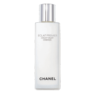CHANEL エクラ プルミエ ブライト ミルキー エッセンス 100mL ¥17,820（シャネル）