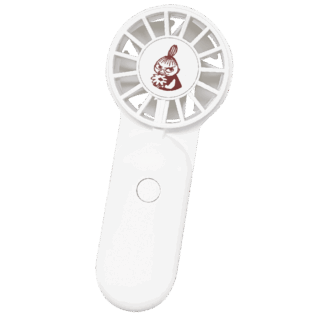 手首用のストラップ付き ハンディファン¥1,980（カミオジャパン）