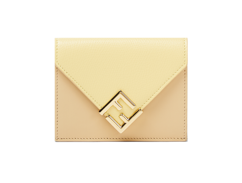 財布［H8×W10×D4㎝］¥85,800（フェンディ／フェンディ ジャパン）
