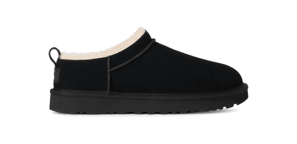「クラシック マイクロ」ブーツ［ソール約3.8㎝］¥24,200（UGG®／デッカーズジャパン）