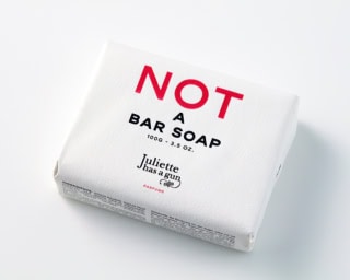 ジュリエット ハズ ア ガン ノット ア バーソープ 100g ¥3,190（ブルーベル・ジャパン）