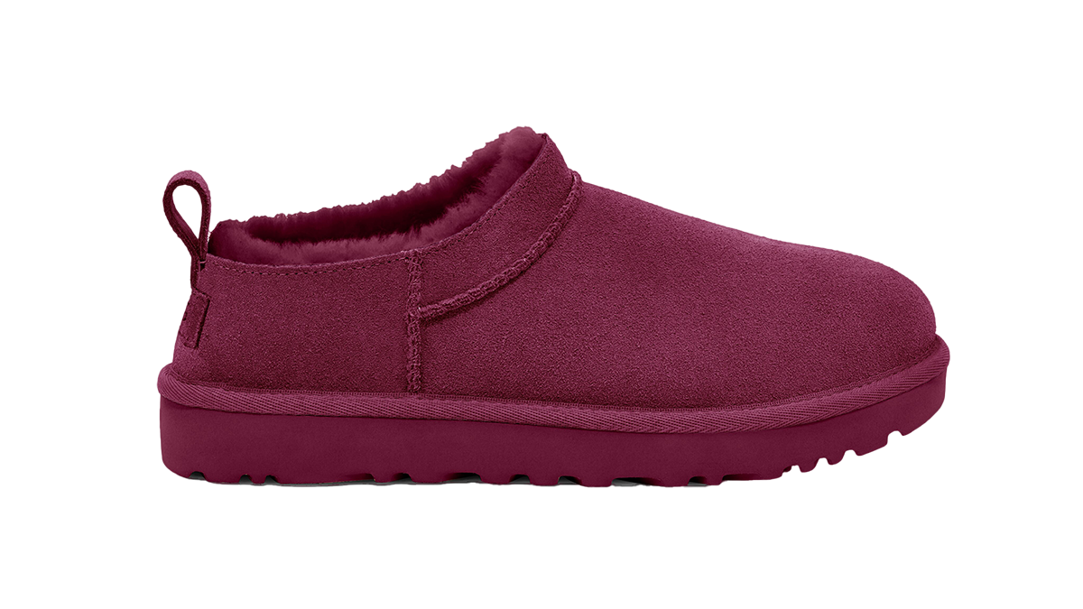 「クラシック マイクロ」ブーツ バーント マジェンタ 9月3日発売予定［ソール約3.8㎝］¥24,200（UGG®／デッカーズジャパン）