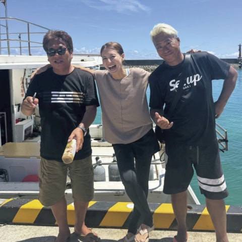 「長女と自給自足の超サバイバルキャンプに行ってきました♡」吉川ひなのの西表島での夏休み