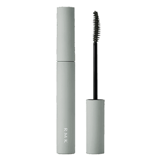 フェザー ウィスプ ロング マスカラ 01 ¥4,180（RMK Division）