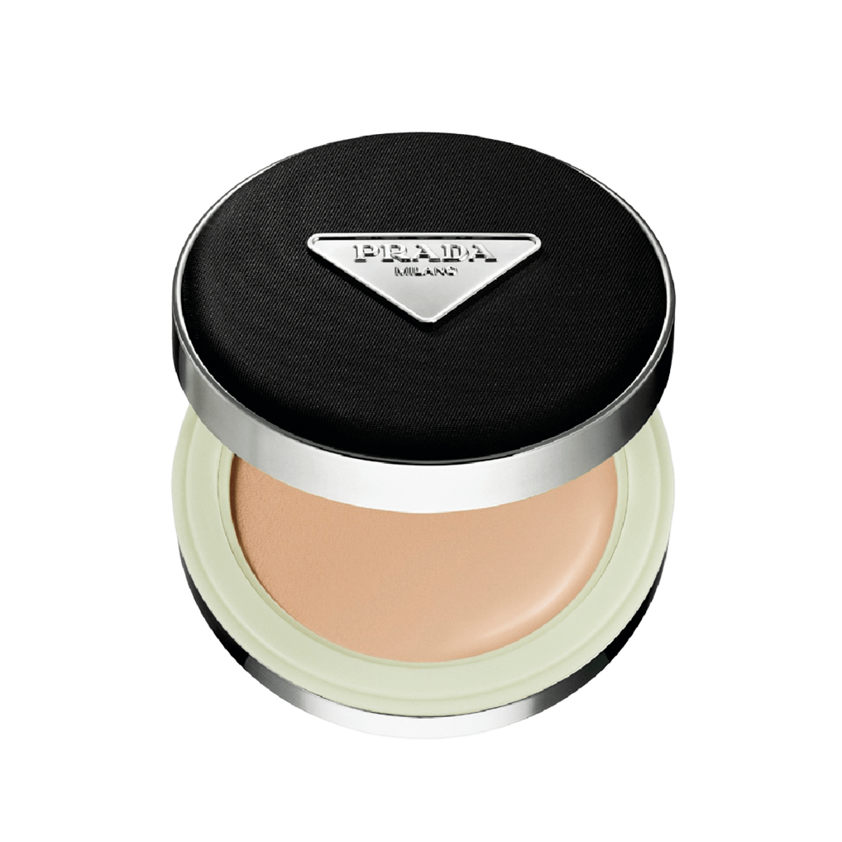 プラダ メッシュ クッション SPF50+･PA+++ 全4色 ￥11,330（プラダ ビューティ）