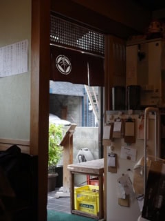 〒606-8106 京都府京都市左京区高野玉岡町74 営業時間：火～金 11:30~14:30、17:30~22:00／土・日 11:30~22:00 定休日：月曜日