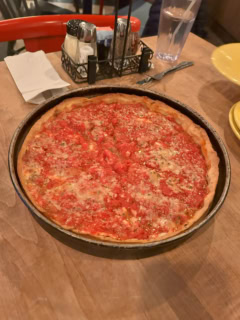 定番は、「The Malnati Chicago Classic」