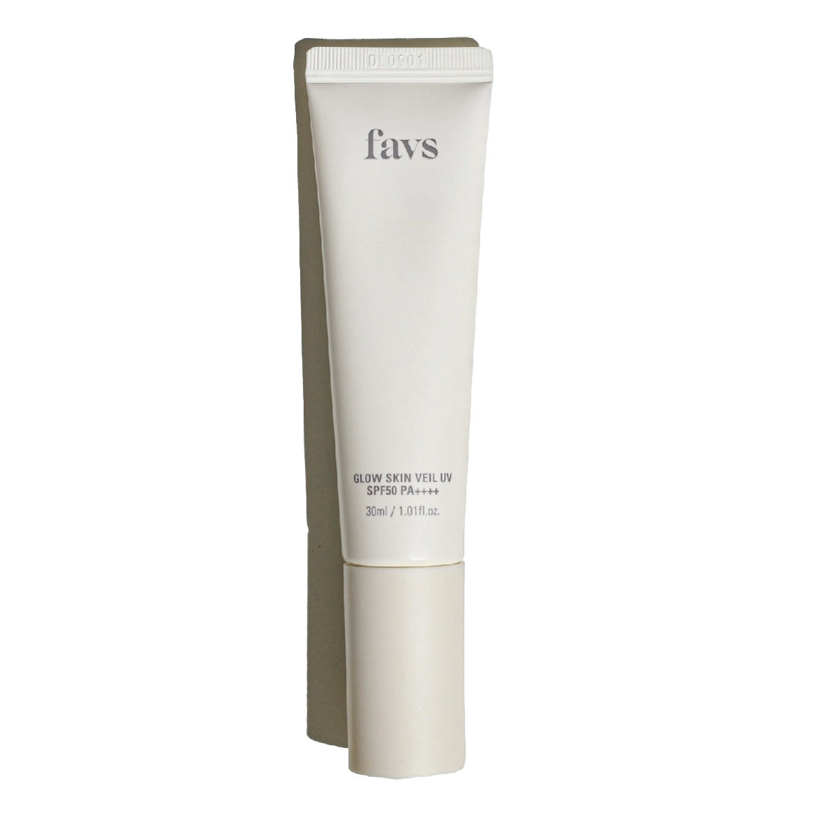 GLOW SKIN VEIL UV SPF50・PA++++ 30mL ￥3,850（favs）