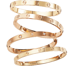 「LOVE」ブレスレット、上から：［YG］¥1,174,800、［PG］¥1,174,800、［PG×DIA※ブラッシュ仕上げ］¥1,887,600、［YG］¥968,000（全てカルティエ／カルティエ カスタマー サービスセンター）