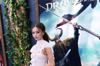 監督・脚本：ディーン・デュボア／出演：メイソン・テムズ、ニコ・パーカー、ニック・フロスト、ジェラルド・バトラー　ほか／配給：東宝東和／公開：9月5日より、TOHOシネマズ 日比谷ほか全国ロードショー © 2025 UNIVERSAL PICTURES. ALL RIGHTS RESERVED.