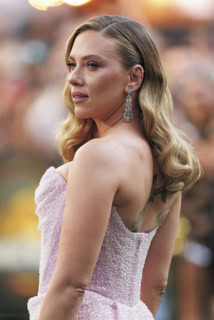 SCARLETT JOHANSSON