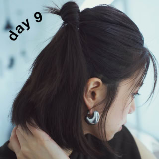 「ハーフアップのお団子」もひと工夫で子どもっぽくならずオフィスもOK！【旬顔ヘアメイク】