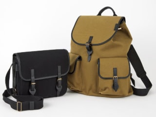 リュック¥188,100、ショルダーバッグ¥140,800（共にリュニフォーム／リュニフォーム アオヤマ）