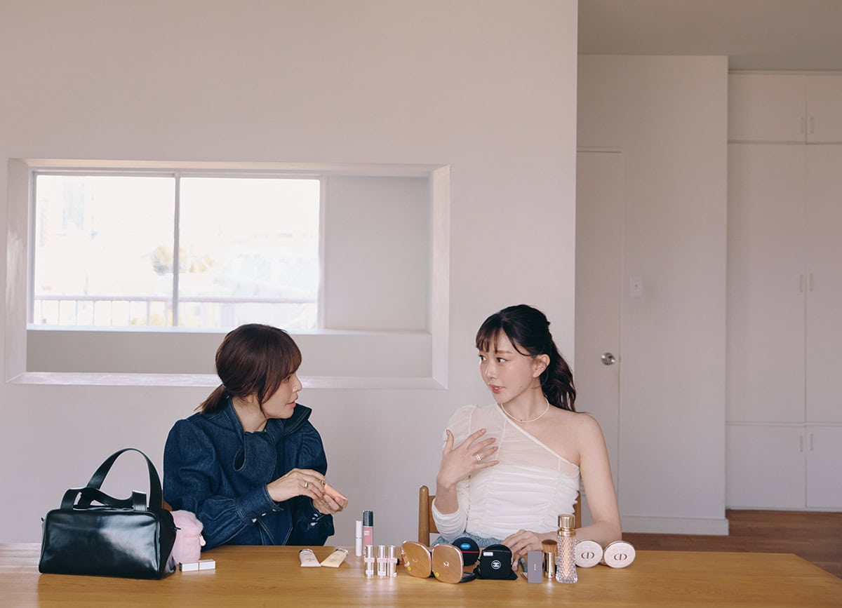 「大人のメイクは盛るではなく整えること」梨花さんと美容家・石井美保さんの【推しコスメ対談】