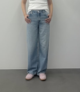 【TENCEL ™ DENIM STRAIGHT】￥21,890（マウジー／バロックジャパンリミテッド）