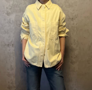 袖はラフにまくってこなれ感をプラスしてみました！