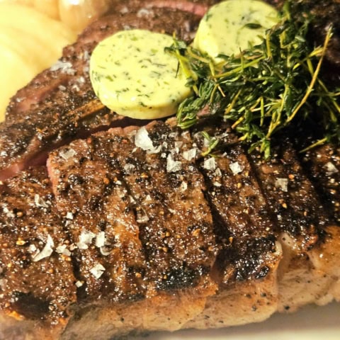 オトナ女子もやっぱり肉が好き！11周年の【BLT STEAK ROPPONGI】Tボーンステーキが美味しい