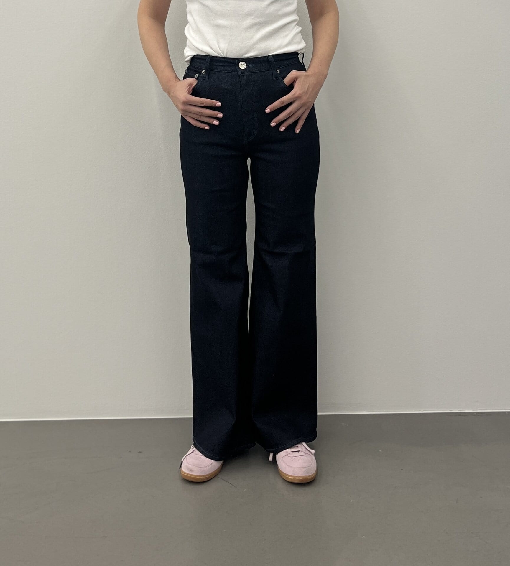 【ADVANCED LONG LEG FLARE】￥21,890（マウジー／バロックジャパンリミテッド）