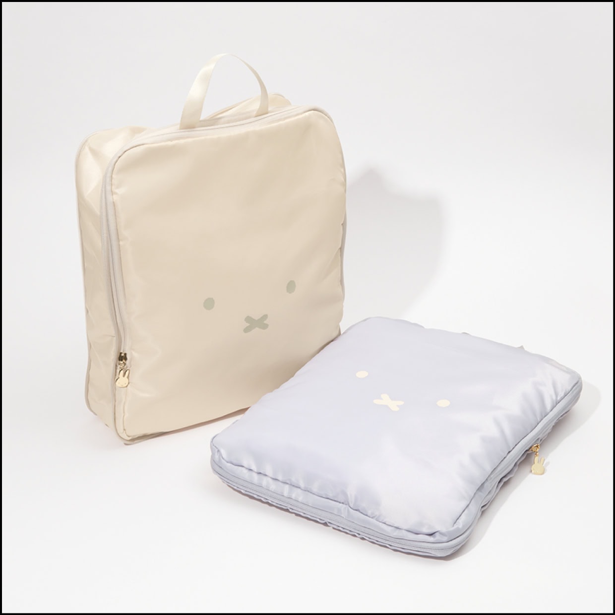 圧縮ポーチ 各¥2,530（クツワ）