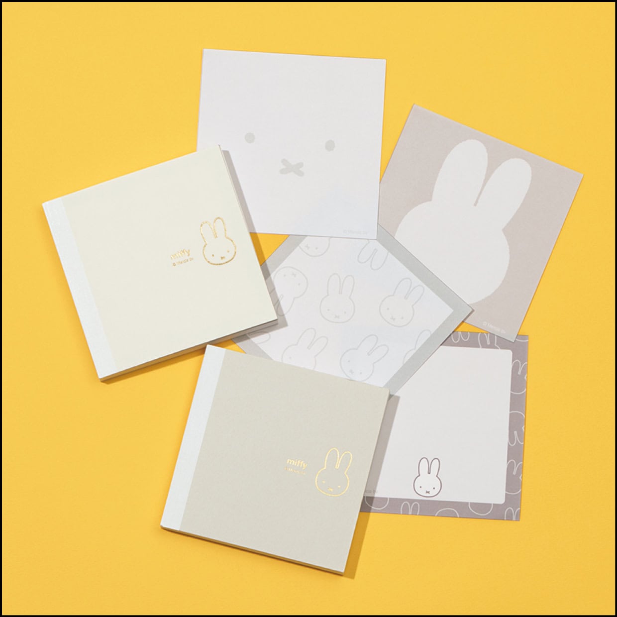 スクエアメモ¥550（クツワ）