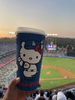 プラスティックのドリンクカップ。ソフトドリンクを購入するとコレに入れてくれました。