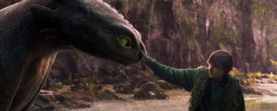 映画「ヒックとドラゴン」ヒックとドラゴンの出会いのシーン