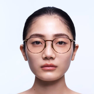 目もとのくぼみ悩みには「ソフトイエロー」