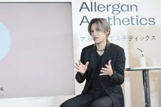 美容医療について語る千賀健永さん