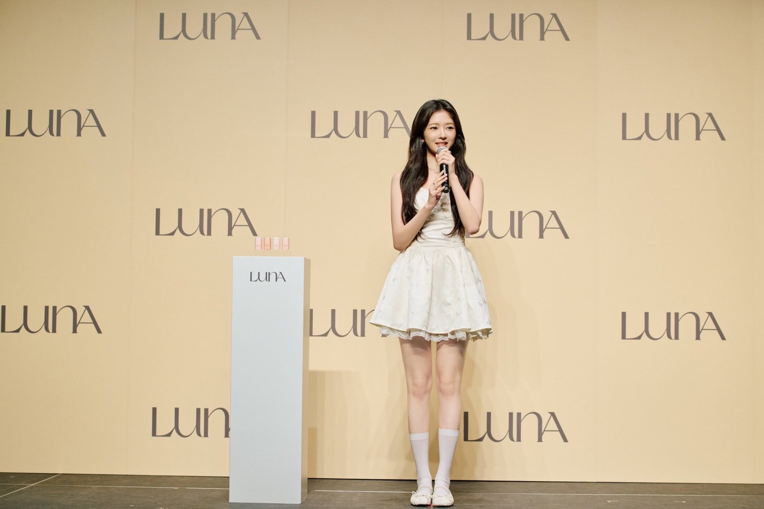 『LUNA×IVE REI グラインディングコンシールバターイベント』に登場したIVE・レイさん