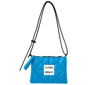 パデッドサコッシュカラバリ※WEB限定品［H20×W27㎝］¥3,960