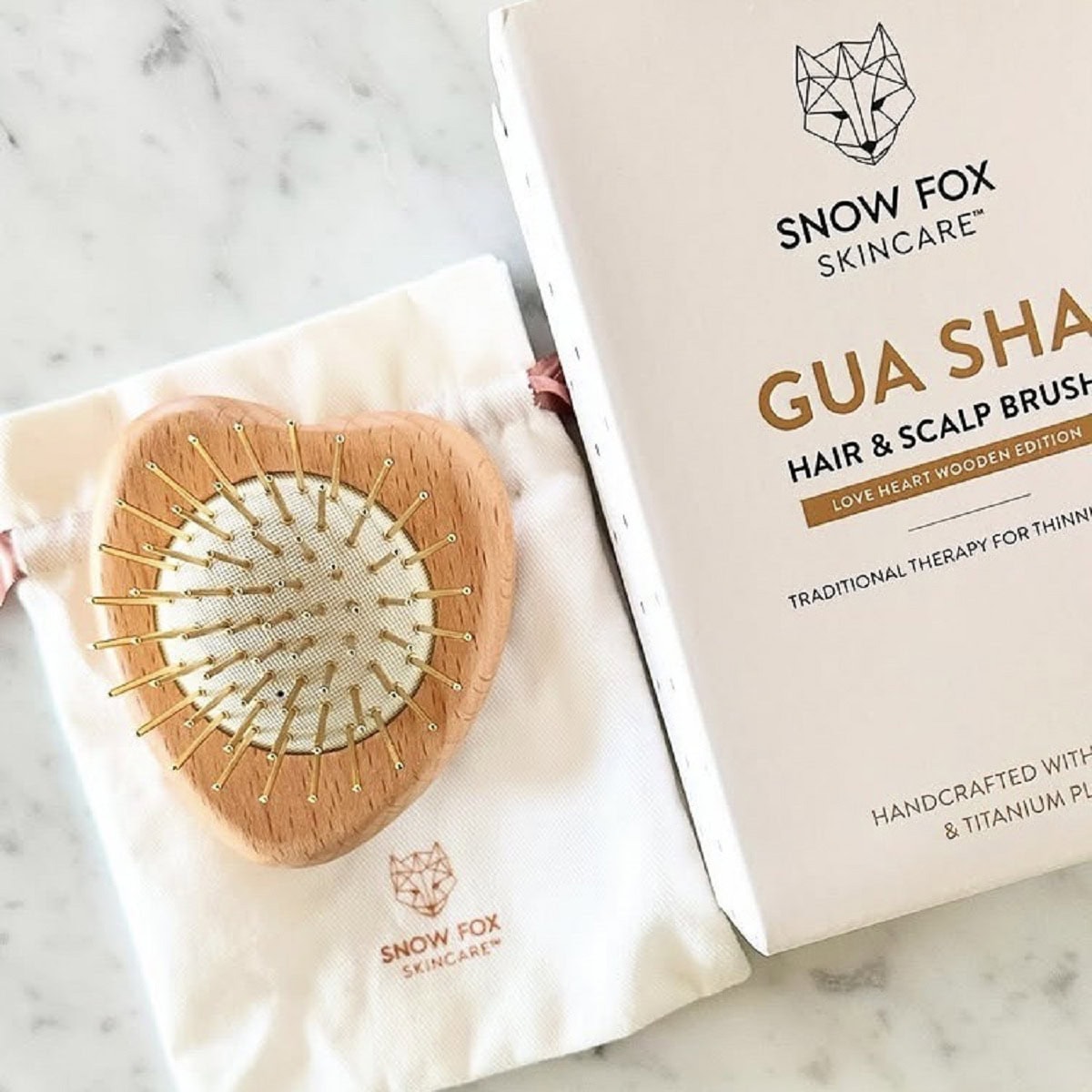 プレミアム FOX カッサ ウッド ミニハート ヘアブラシ ¥12,100（SNOW FOX）