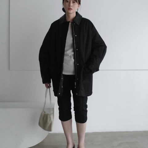 【40代スナップ】レトロな「ハンティングジャケット」を小物でモダン見せ！｜松本ゆりなさん