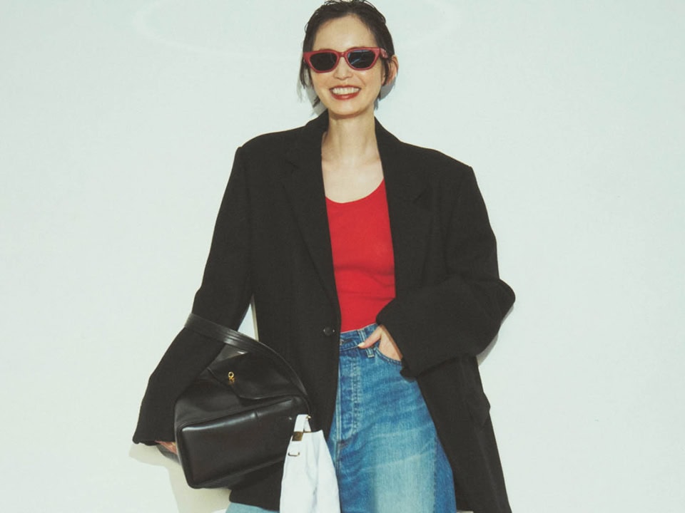 やっぱり「赤」と「デニム」って最高に可愛い!旬のバルーンデニムを洒落見せ【10日間着まわし】