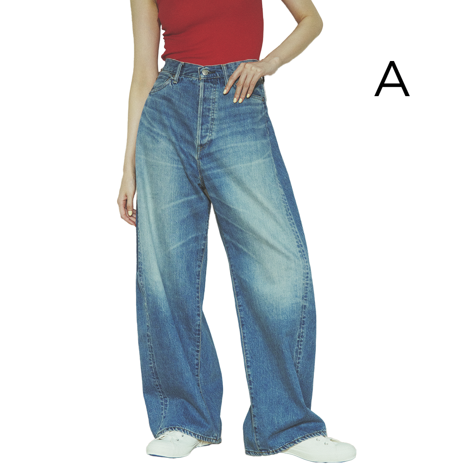 【HYKEのバルーンデニム】 ハイクのバルーンデニムは程よい丸みで大人でもはきやすい! 腰まわりがスッキリしている&テーパードシルエットなので、太ももが気にならないのもGOOD。レングスは長めに設定するのがオススメ。¥57,200(ハイク/ボウルズ)