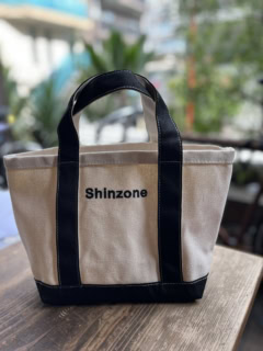 プリントじゃなく刺繍ってところがイイんです!