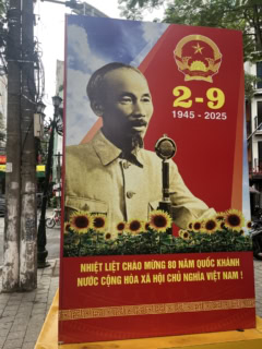 こちらがベトナムの英雄であるホー・チ・ミン氏