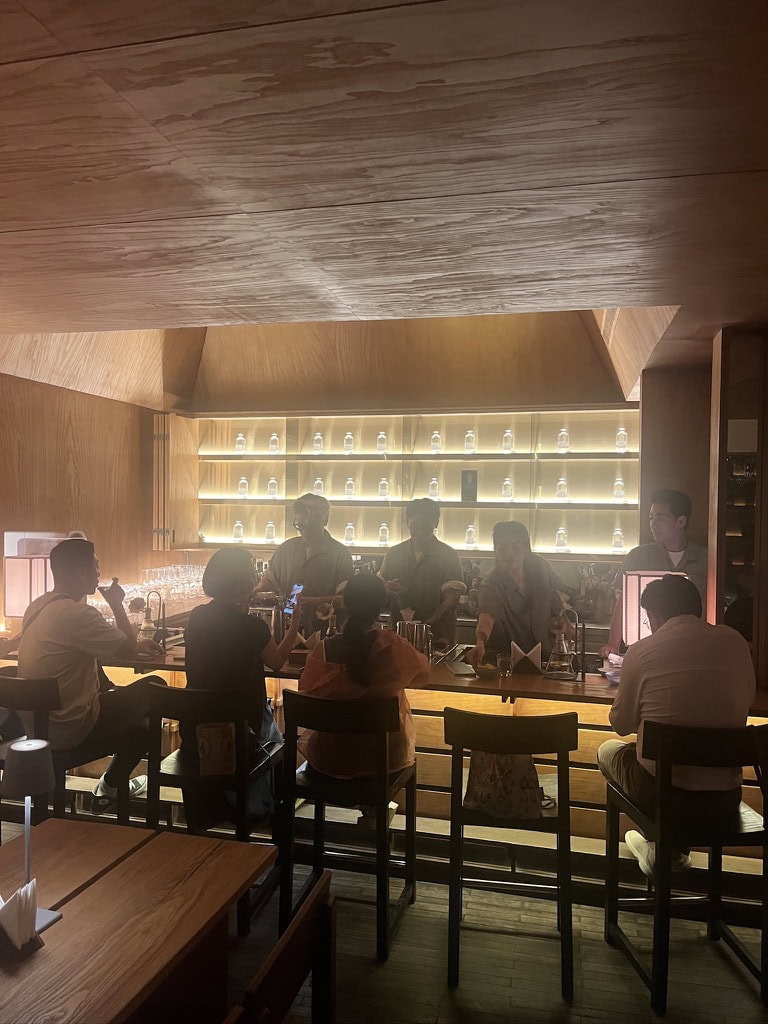 洗練された雰囲気の店内もなんだか落ち着きます