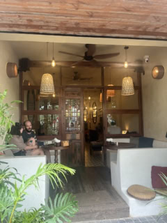 おしゃれなカフェも充実しています！