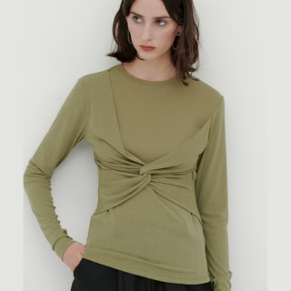 この秋はトップス選びで一気に洒落る! キエトヴァの【1点映えデザイントップス】 でベーシックを格上げ