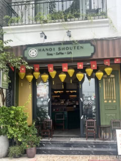 【ハノイ商店 レイクサイド】はコーヒーショップが併設。ショッピングの合間の休憩にもうってつけです