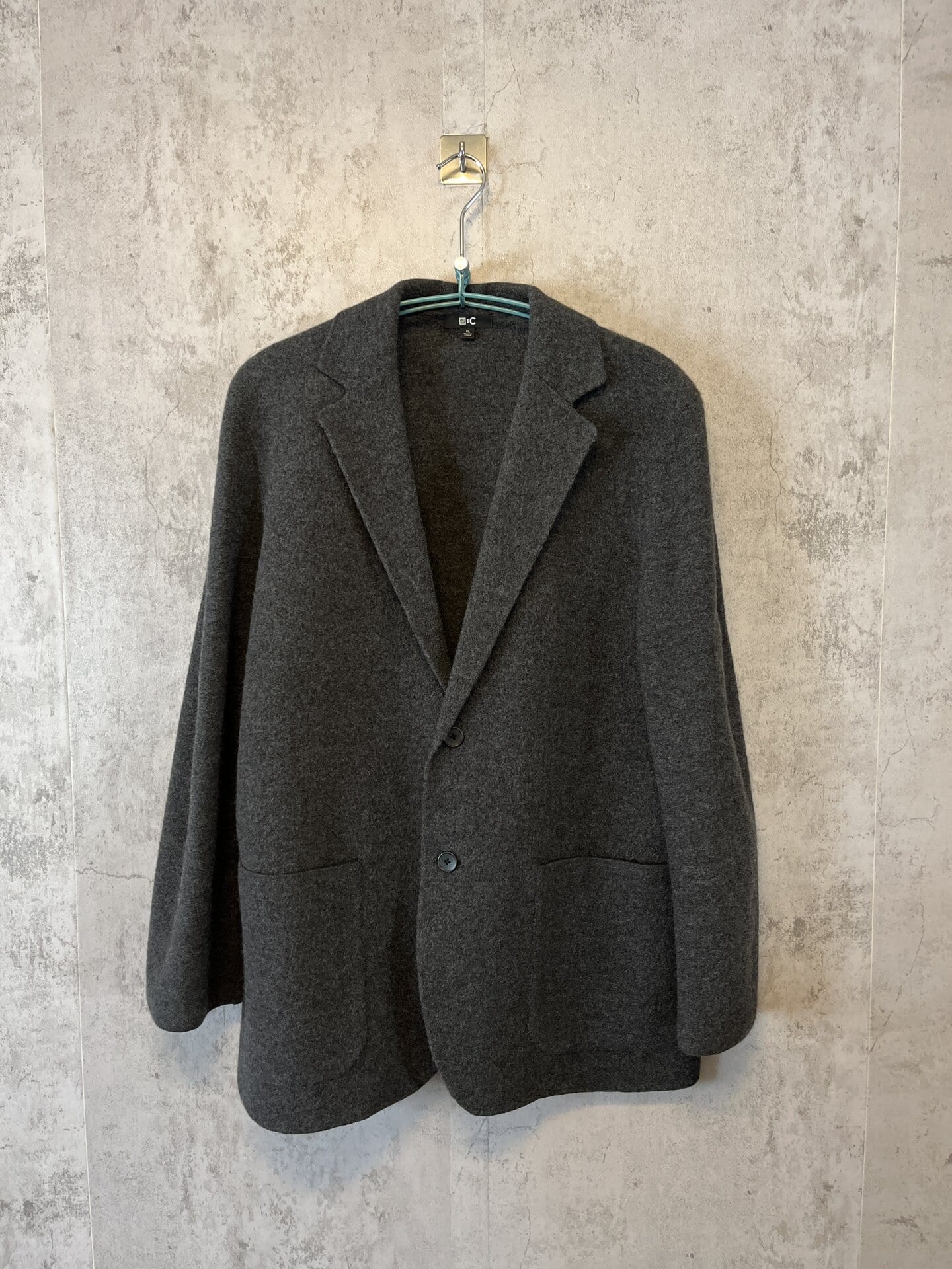 ニットジャケット￥7,990（ユニクロ：シー）